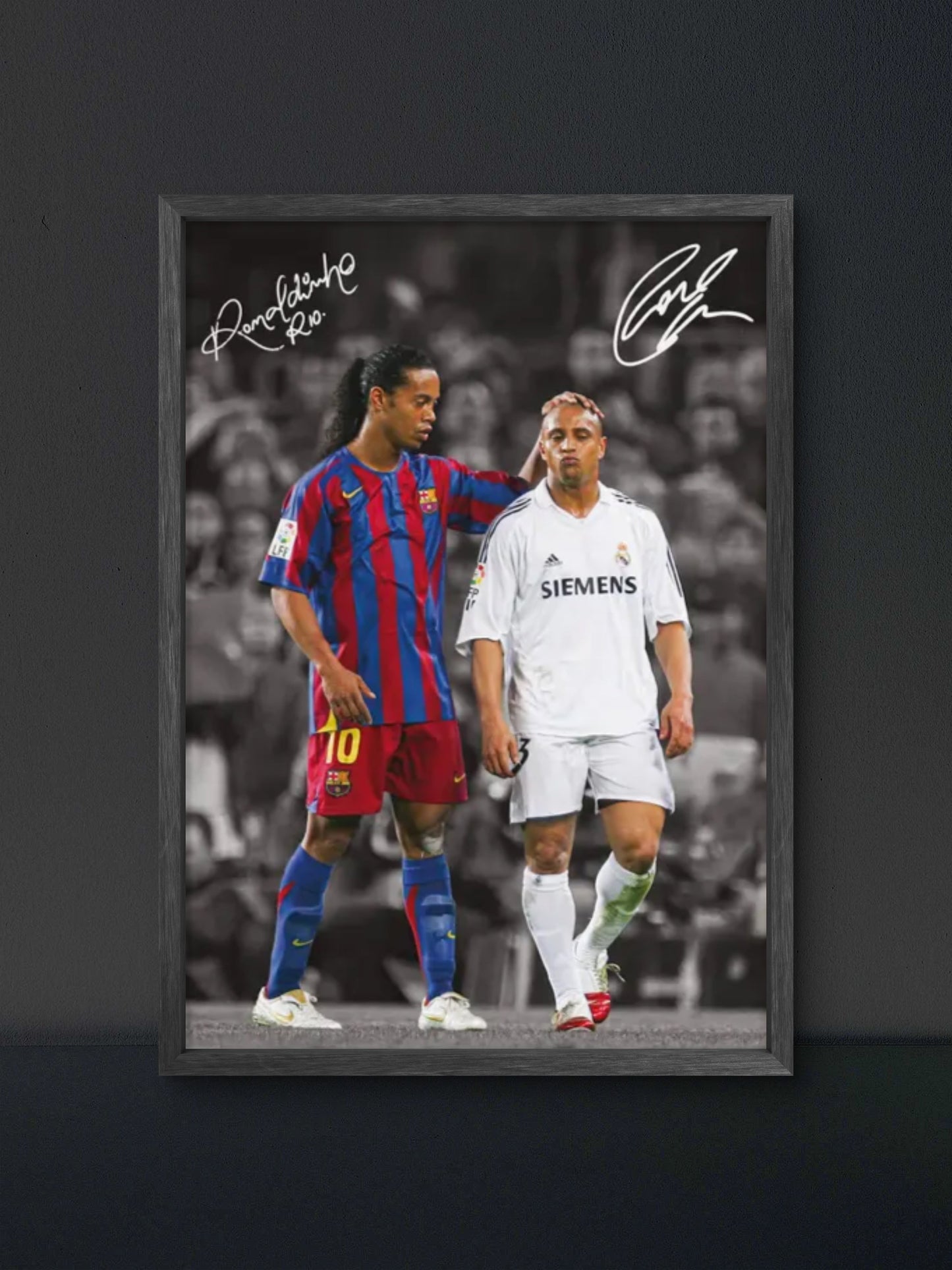 🎁 Ronaldinho & Carlos Poster (100% off)