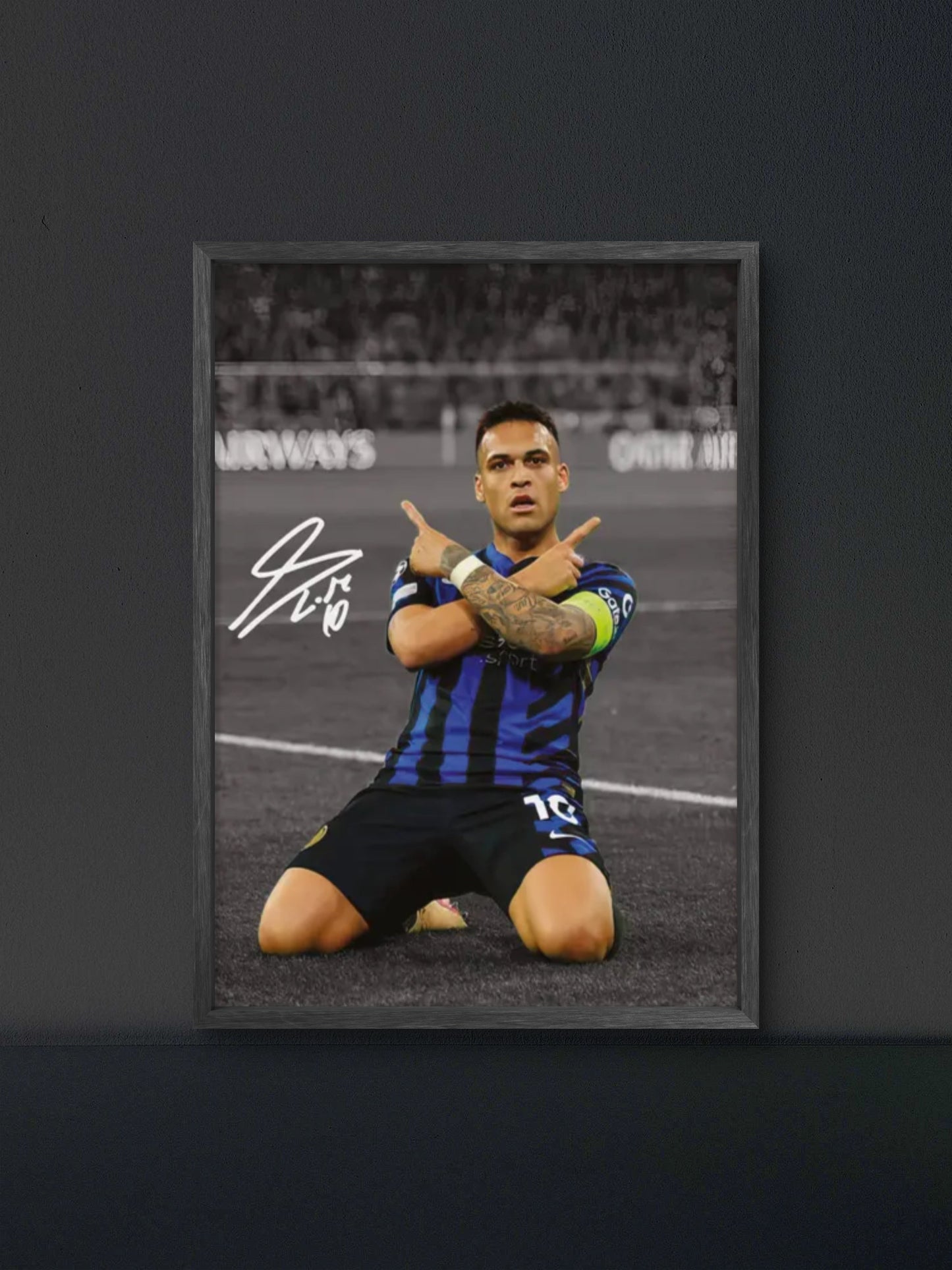 🎁 Lautaro Martínez Poster (100% off)