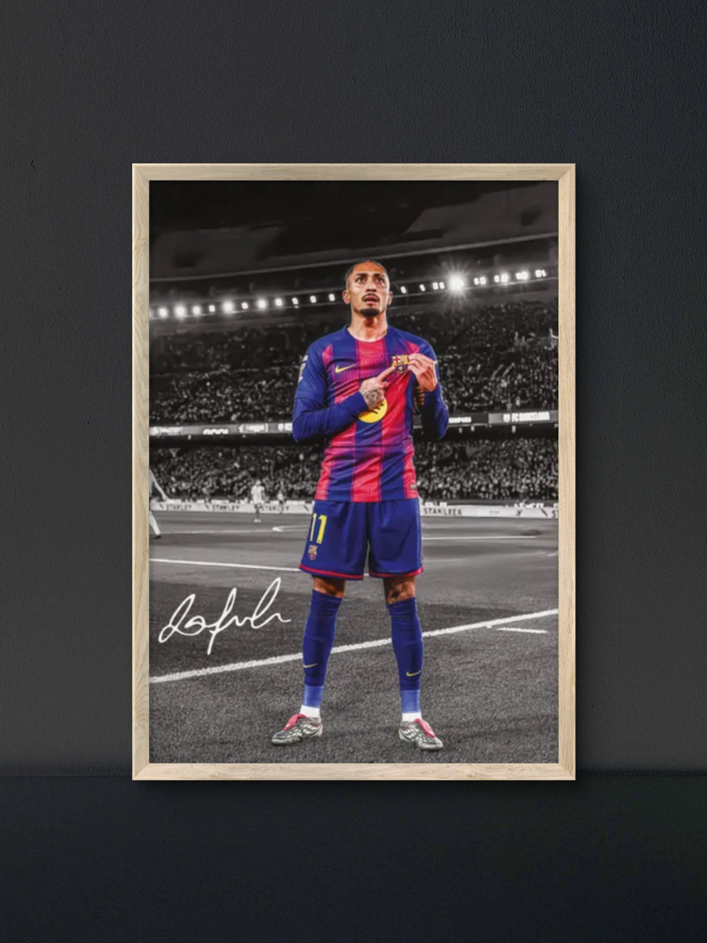 Raphinha Barca Badge Point Poster — Soccer Wall Art Print